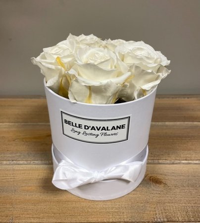 Flowerbox 12cm met witte gevriesdroogde rozen